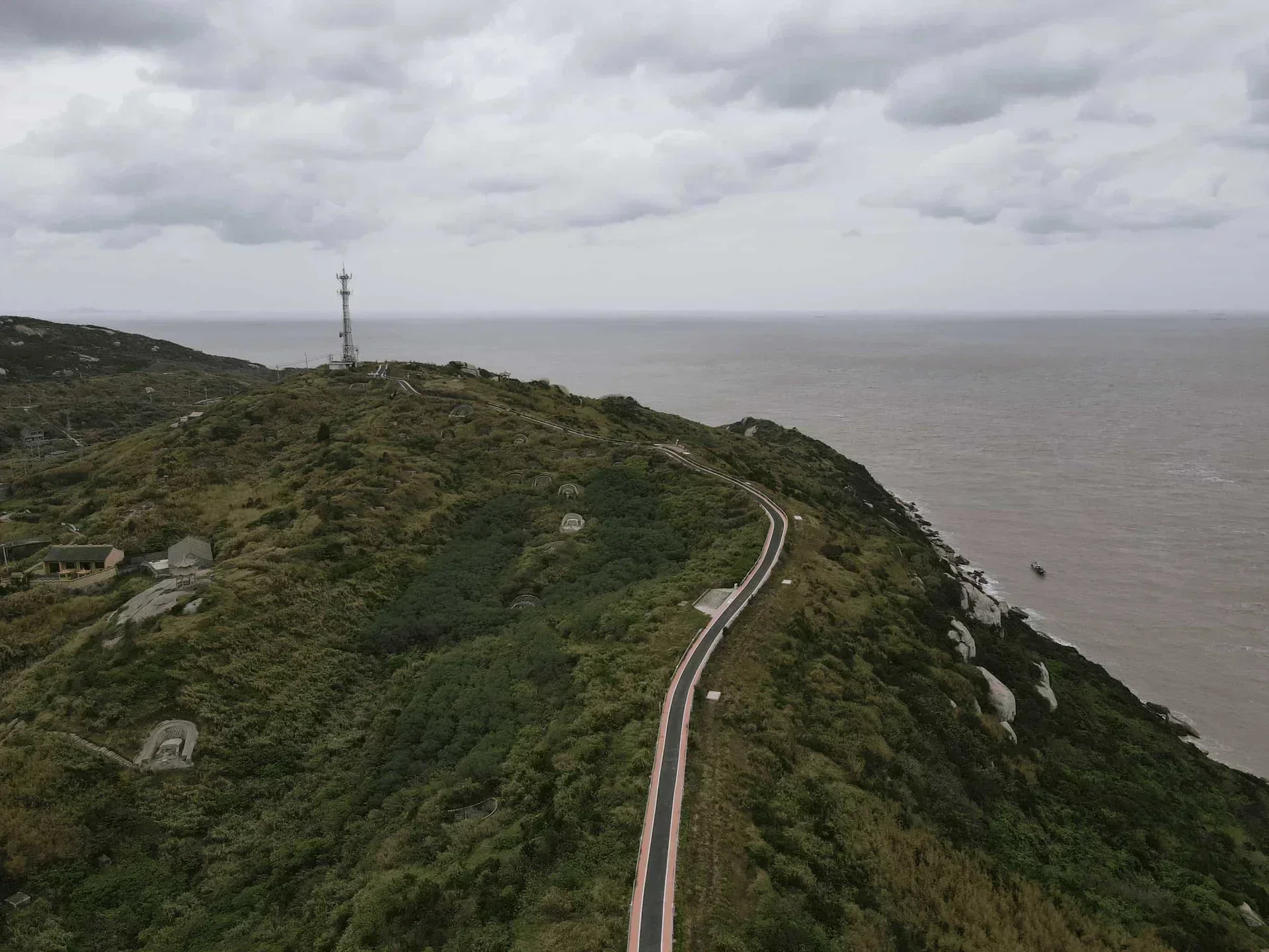 庙子湖的环岛路，非常舒适，强烈建议，全程只需 2 个半小时