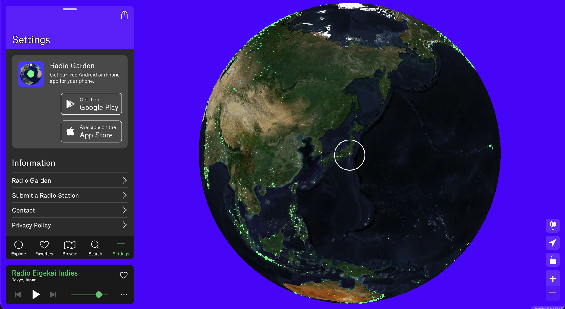 Radio Garden 网站截图,展示在 3D 地球上选择全球电台