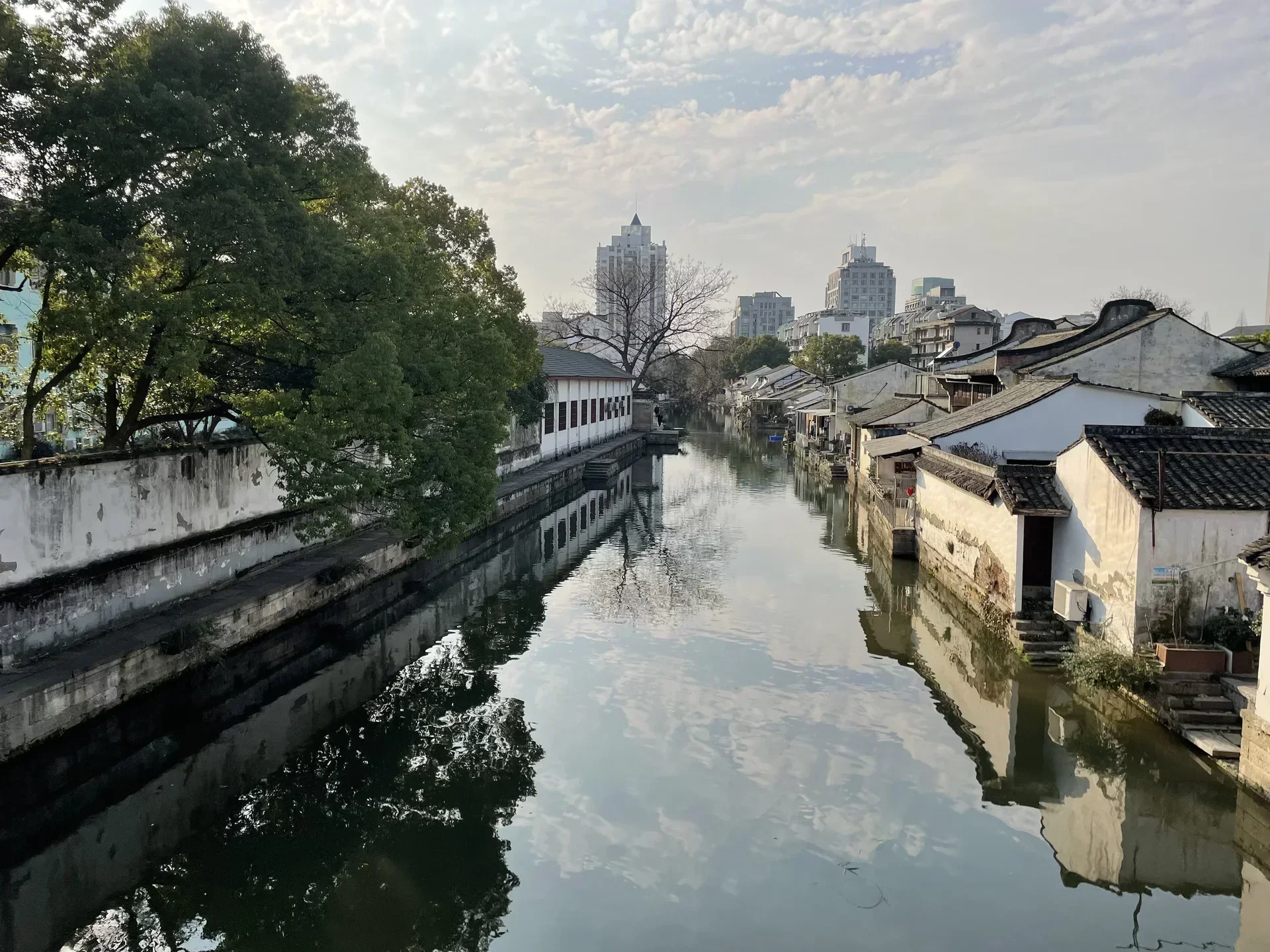 绍兴老城区的水乡风貌
