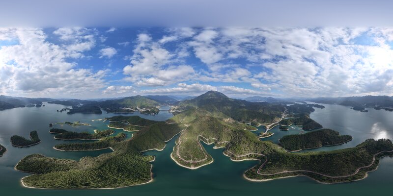 千岛湖的九曲环湖骑行道